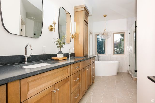1203 W MAKIYA CIR, South Jordan, UT 84095