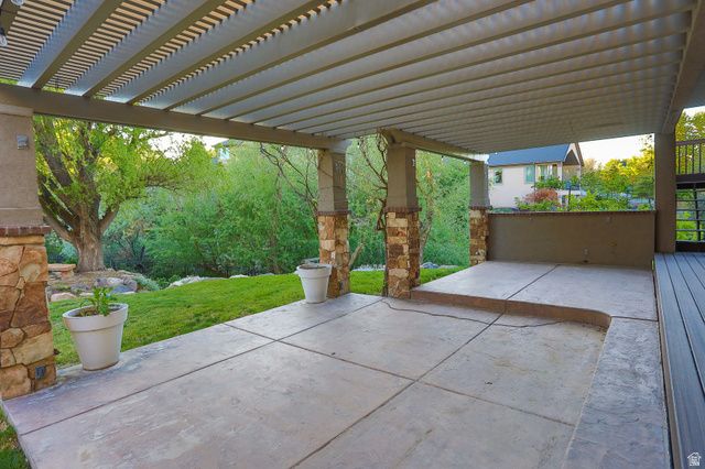 1203 W MAKIYA CIR, South Jordan, UT 84095