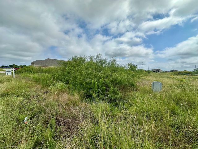 175 El Dorado DR, Kyle, TX 78640