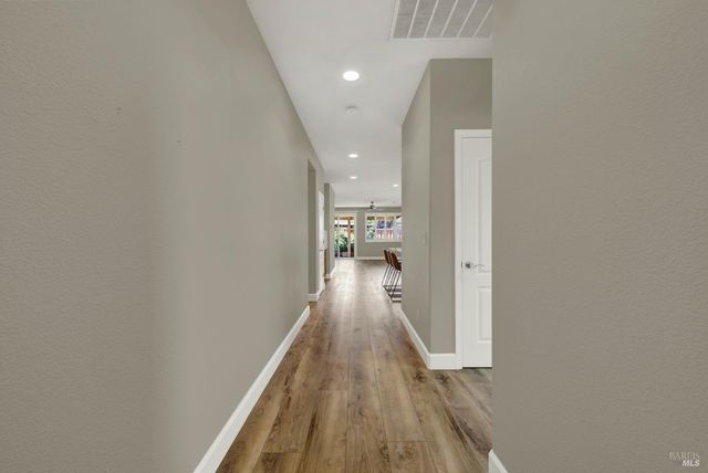 373 Anchorage Dr, Vacaville, CA 95687