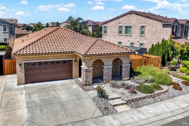 373 Anchorage Dr, Vacaville, CA 95687
