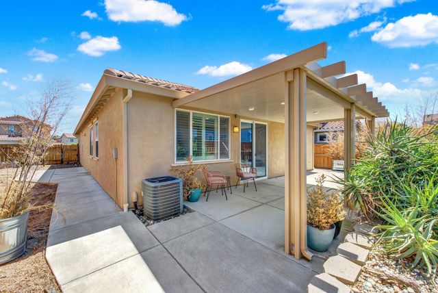 373 Anchorage Dr, Vacaville, CA 95687