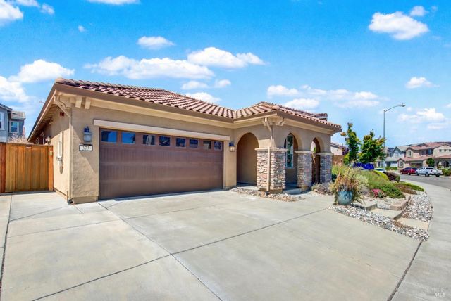 373 Anchorage Dr, Vacaville, CA 95687