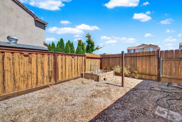 373 Anchorage Dr, Vacaville, CA 95687