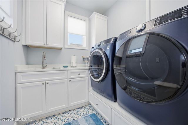 4 SUMMER Court, Jacksonville Beach, FL 32250