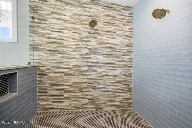 4 SUMMER Court, Jacksonville Beach, FL 32250