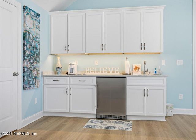 4 SUMMER Court, Jacksonville Beach, FL 32250