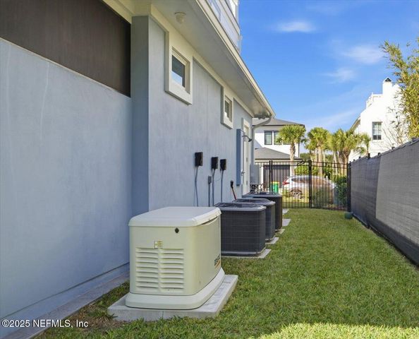 4 SUMMER Court, Jacksonville Beach, FL 32250