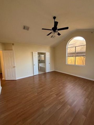 12211 Meadow Park Court, Meadows Place, TX 77477