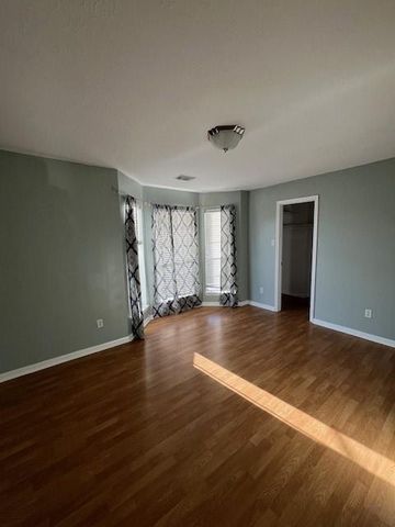 12211 Meadow Park Court, Meadows Place, TX 77477