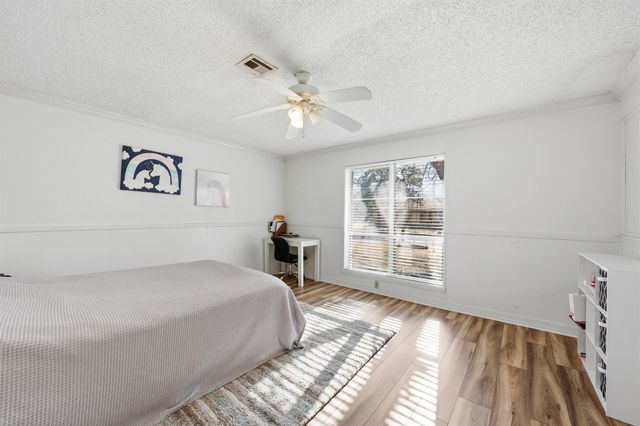 905 W Elizabeth Drive, Robinson, TX 76706