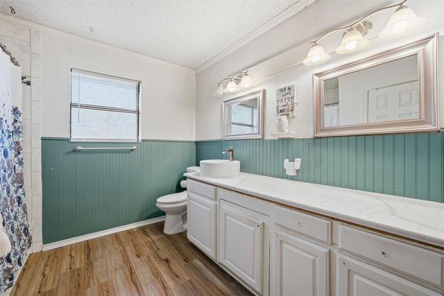 905 W Elizabeth Drive, Robinson, TX 76706