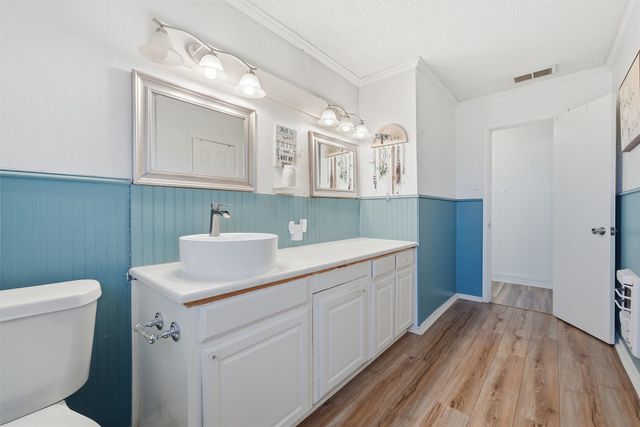 905 W Elizabeth Drive, Robinson, TX 76706