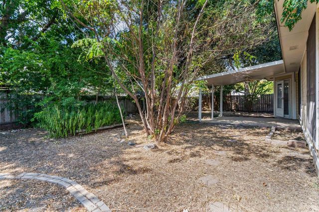 1307 Laurel Glen BLVD, Leander, TX 78641