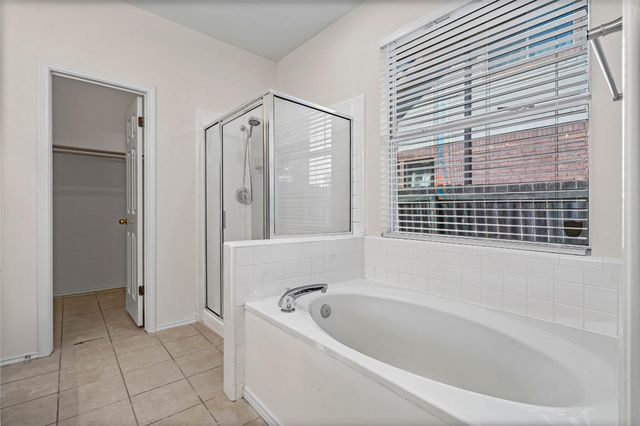 1307 Laurel Glen BLVD, Leander, TX 78641