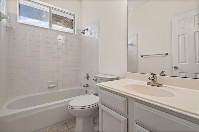 1307 Laurel Glen BLVD, Leander, TX 78641