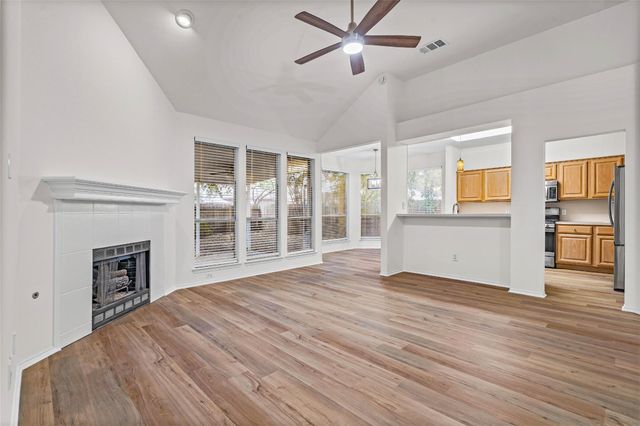 1307 Laurel Glen BLVD, Leander, TX 78641