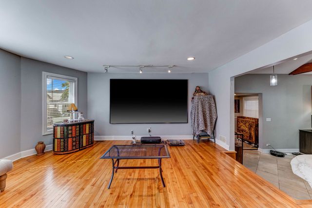 7408 W Addison Street, Chicago, IL 60634