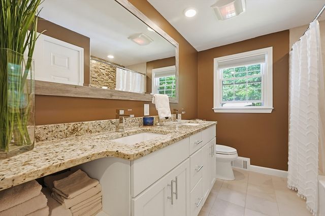 96 Glenfield Rd, North Attleboro, MA 02760