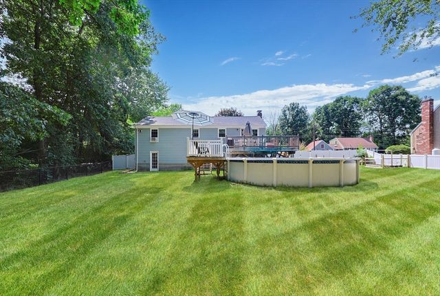 96 Glenfield Rd, North Attleboro, MA 02760