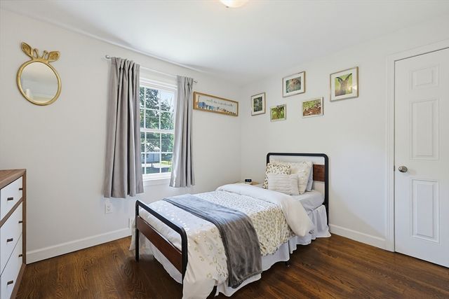 96 Glenfield Rd, North Attleboro, MA 02760
