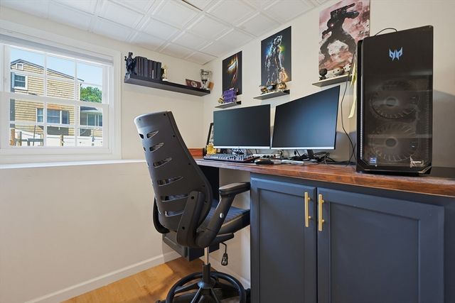96 Glenfield Rd, North Attleboro, MA 02760