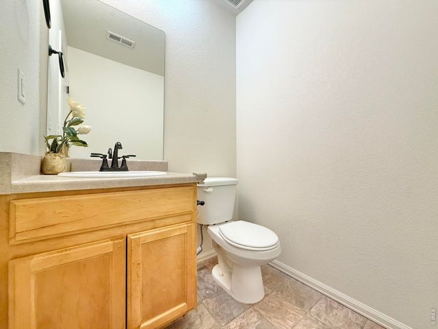 1006 Muntjac St, Severance, CO 80550