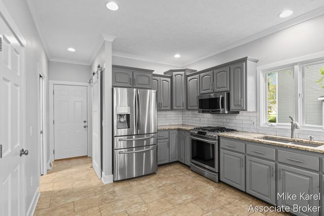 7316 Tylerwood Court, Hudsonville, MI 49426