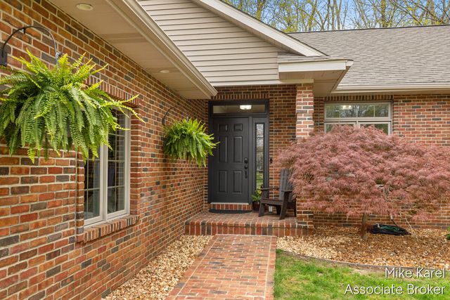 7316 Tylerwood Court, Hudsonville, MI 49426