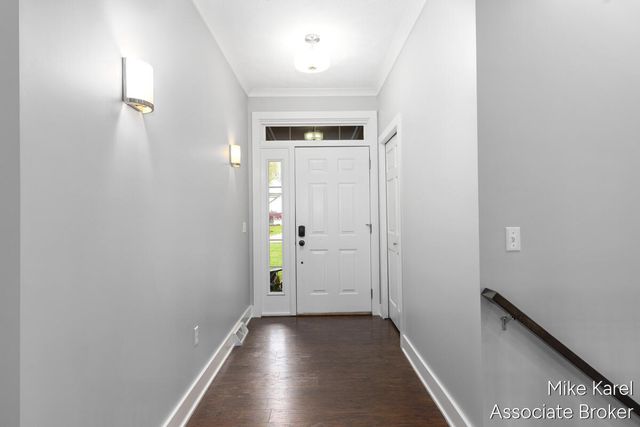 7316 Tylerwood Court, Hudsonville, MI 49426