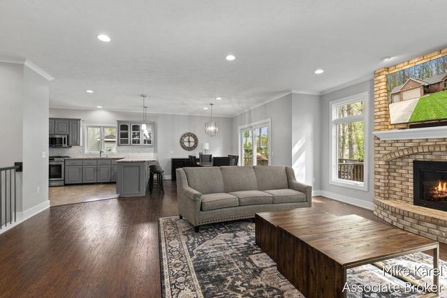 7316 Tylerwood Court, Hudsonville, MI 49426