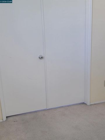 2 Tarn Ct, Hercules, CA 94547