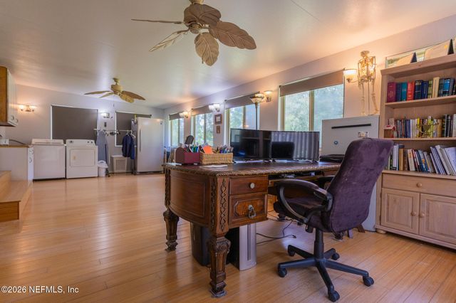 185 KINGFISH Road, Pomona Park, FL 32181
