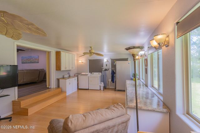 185 KINGFISH Road, Pomona Park, FL 32181