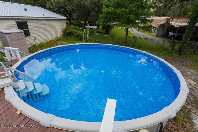 185 KINGFISH Road, Pomona Park, FL 32181