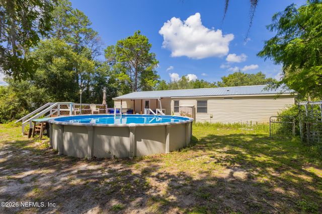 185 KINGFISH Road, Pomona Park, FL 32181