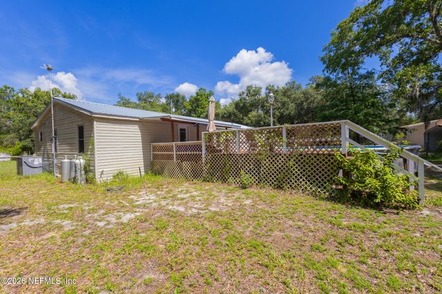 185 KINGFISH Road, Pomona Park, FL 32181