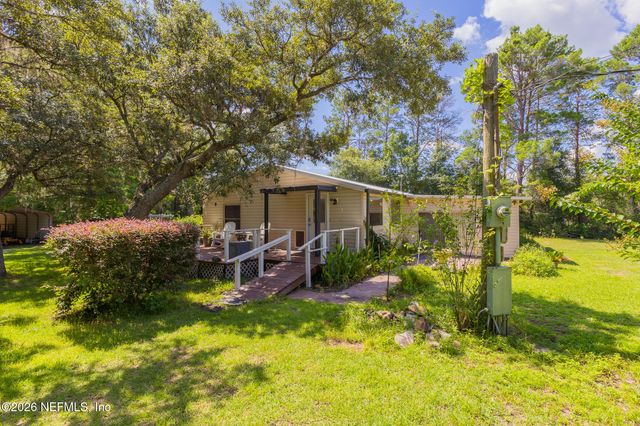 185 KINGFISH Road, Pomona Park, FL 32181