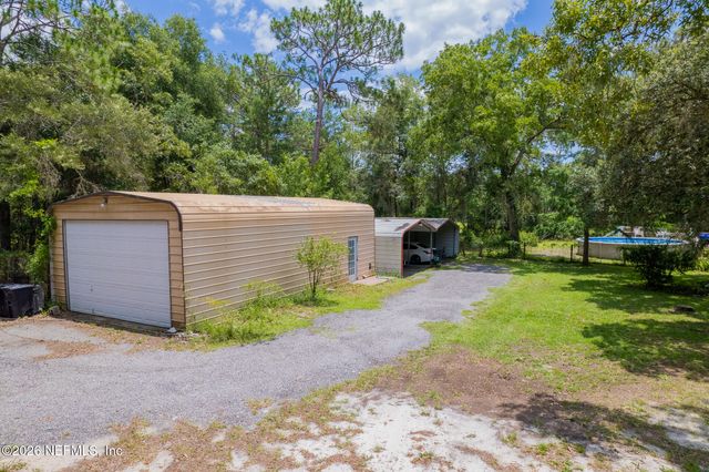 185 KINGFISH Road, Pomona Park, FL 32181