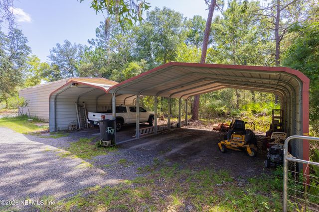 185 KINGFISH Road, Pomona Park, FL 32181