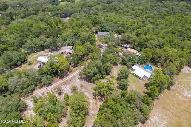 185 KINGFISH Road, Pomona Park, FL 32181