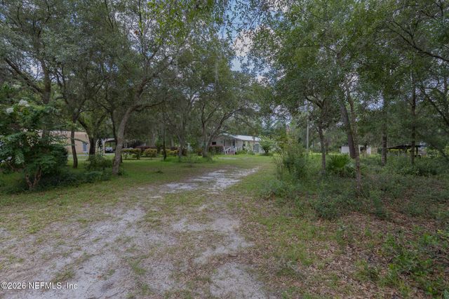 185 KINGFISH Road, Pomona Park, FL 32181