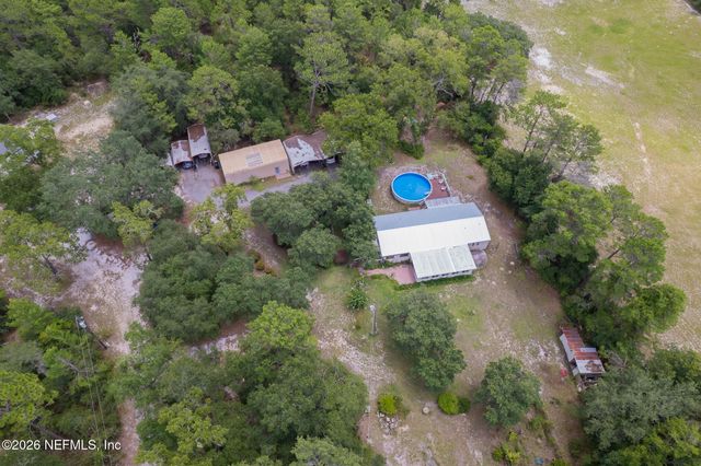 185 KINGFISH Road, Pomona Park, FL 32181