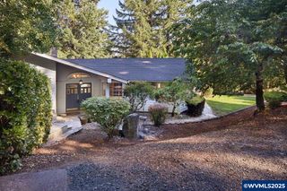 7955 NW Hope Dr, Corvallis, OR 97330