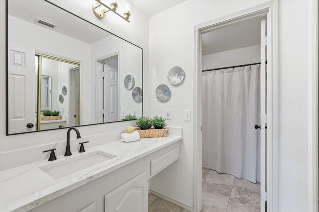 833 Tealwood Circle, Flower Mound, TX 75028