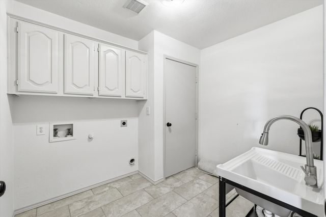 833 Tealwood Circle, Flower Mound, TX 75028