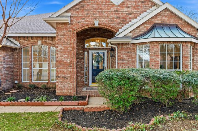 833 Tealwood Circle, Flower Mound, TX 75028
