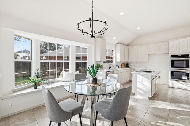 833 Tealwood Circle, Flower Mound, TX 75028