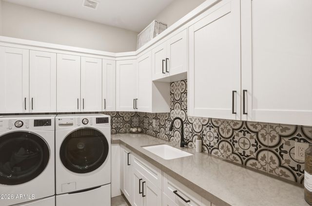 5302 N 68TH Place, Paradise Valley, AZ 85253