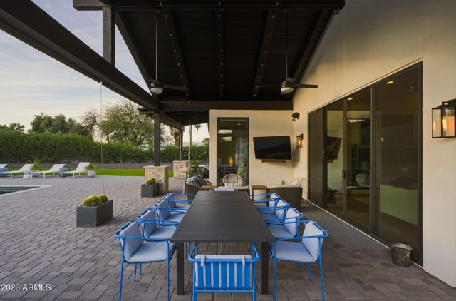 5302 N 68TH Place, Paradise Valley, AZ 85253